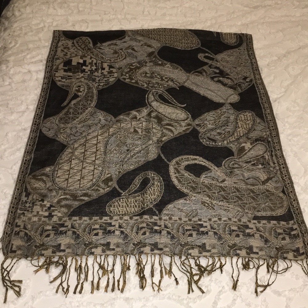 Dark Patterned Pashmina Scarf